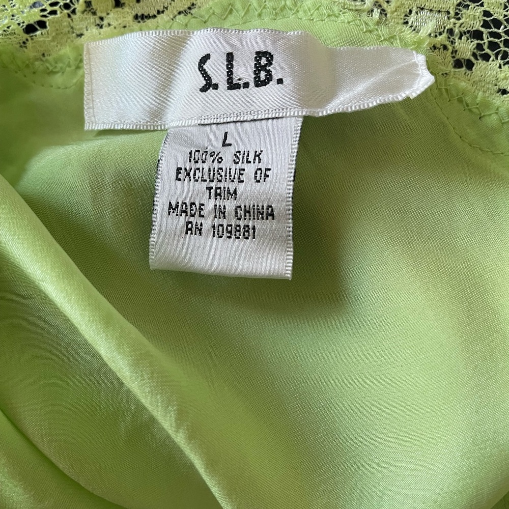Vintage Lace Trim Camisole - Picture 4 of 4